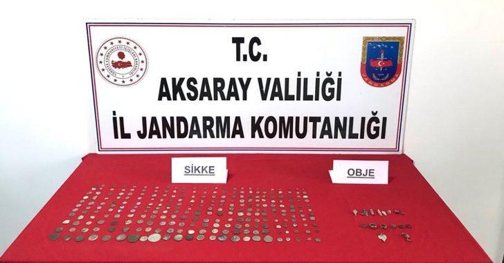 Tarihi eser kaçakçıları jandarmanın operasyonuyla suçüstü yakalandı G3
