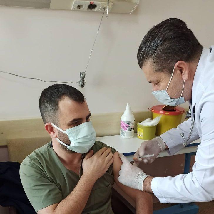 Merzifon’da sağlık çalışanlarına 2. doz aşı G3