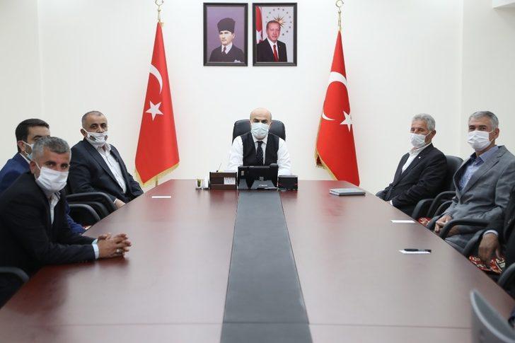 Vali Demirtaş, muhtarlarla bir araya geldi G2