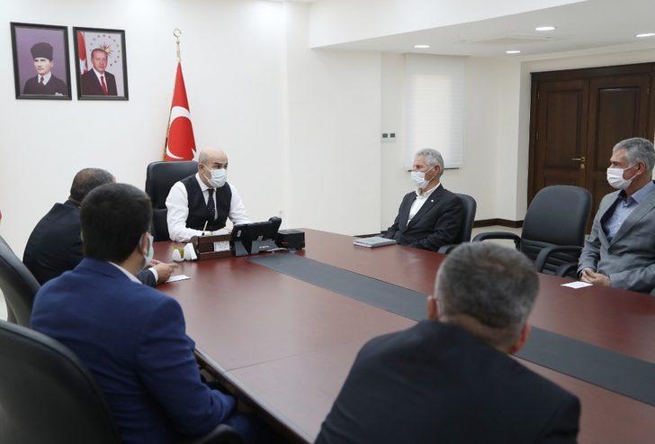 Vali Demirtaş, muhtarlarla bir araya geldi G5