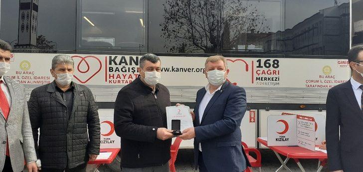 Kızılay’dan kan bağışçılarına madalya G2