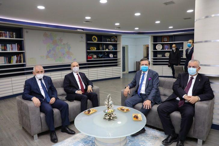 TOBB Başkanı Rifat Hisarcıklıoğlu, Özlü’yü ziyaret etti G3