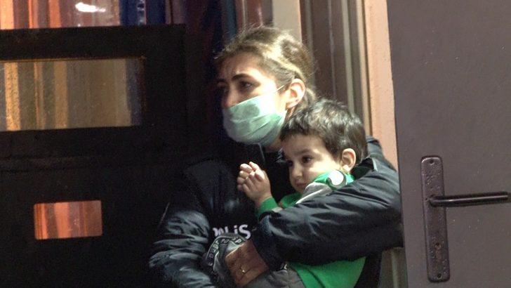 Alkollü sürücü çocuklarının içinde bulunduğu otomobil ile polis kontrol noktasına daldı G1