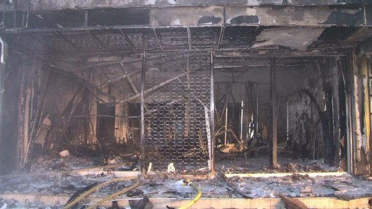 İSTOÇ’ta çıkan yangının bilançosu gün ağarınca ortaya çıktı G2