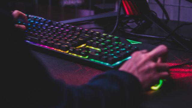 Epic Games Store'da 24 TL'lik Halcyon 6: Starbase Commander ücretsiz oldu!