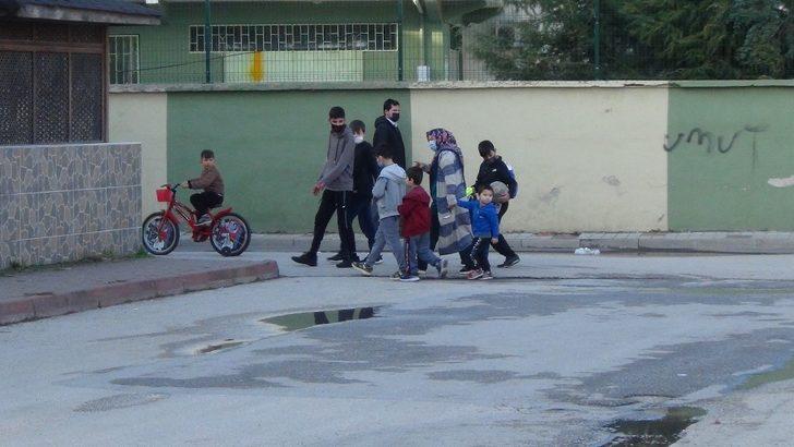 Polis ve siren sesini duyan kaçıyor G5