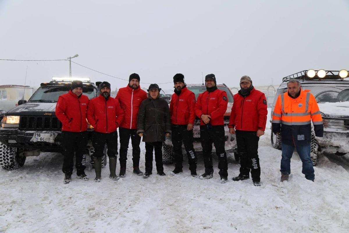 B&uuml;y&uuml;k&ccedil;ekmece&rsquo;de kar timleri teyakkuza ge&ccedil;ti