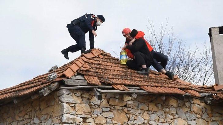 Komşusu ile arazi sorunu olan vatandaş intihar girişiminde bulundu G1