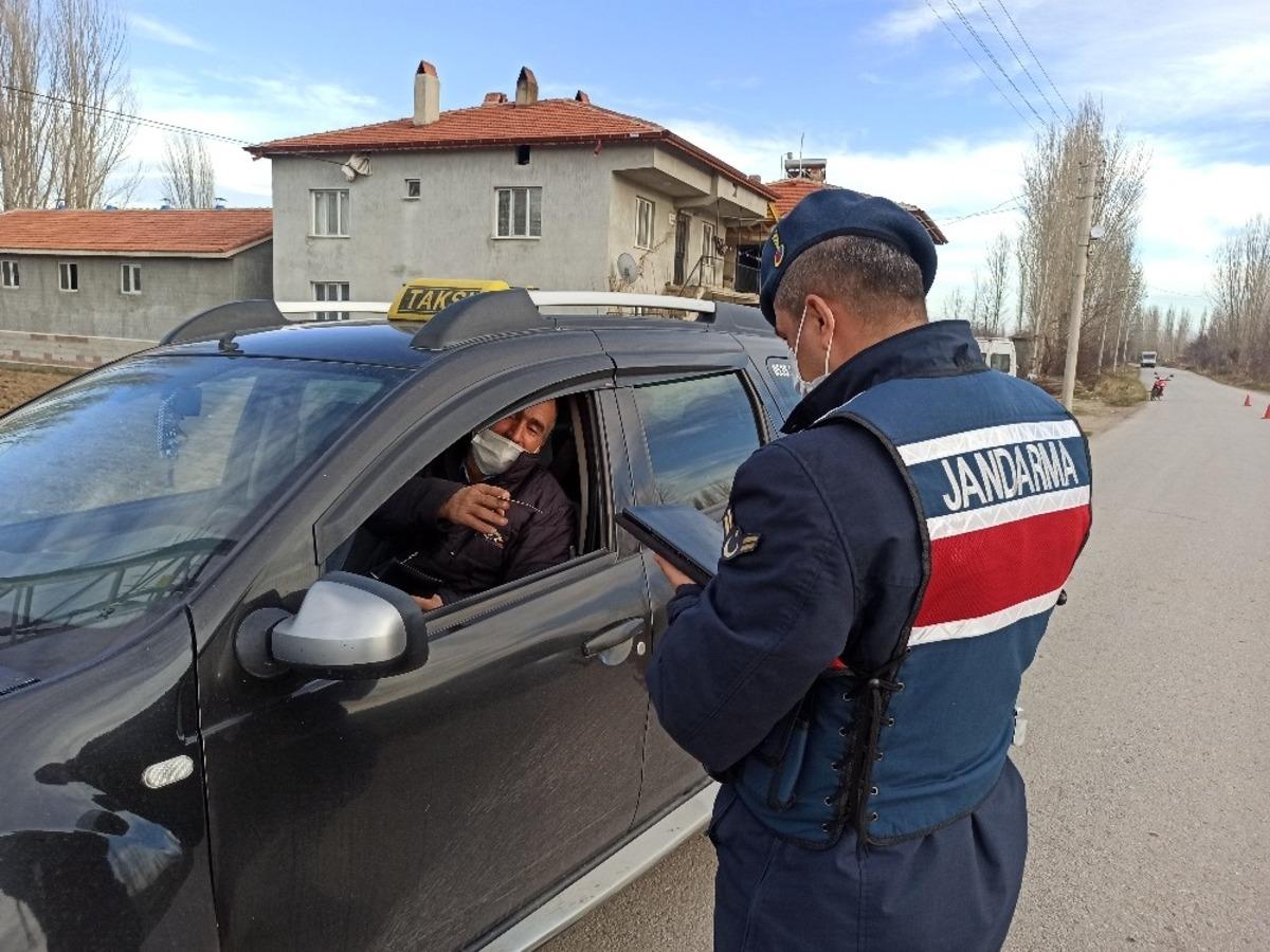 Şuhut&rsquo;ta jandarmadan trafik denetimi