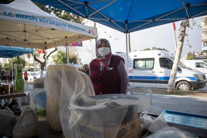 Üretici kadınlar, Özgecan Aslan Barış Meydanında stant açtı G5