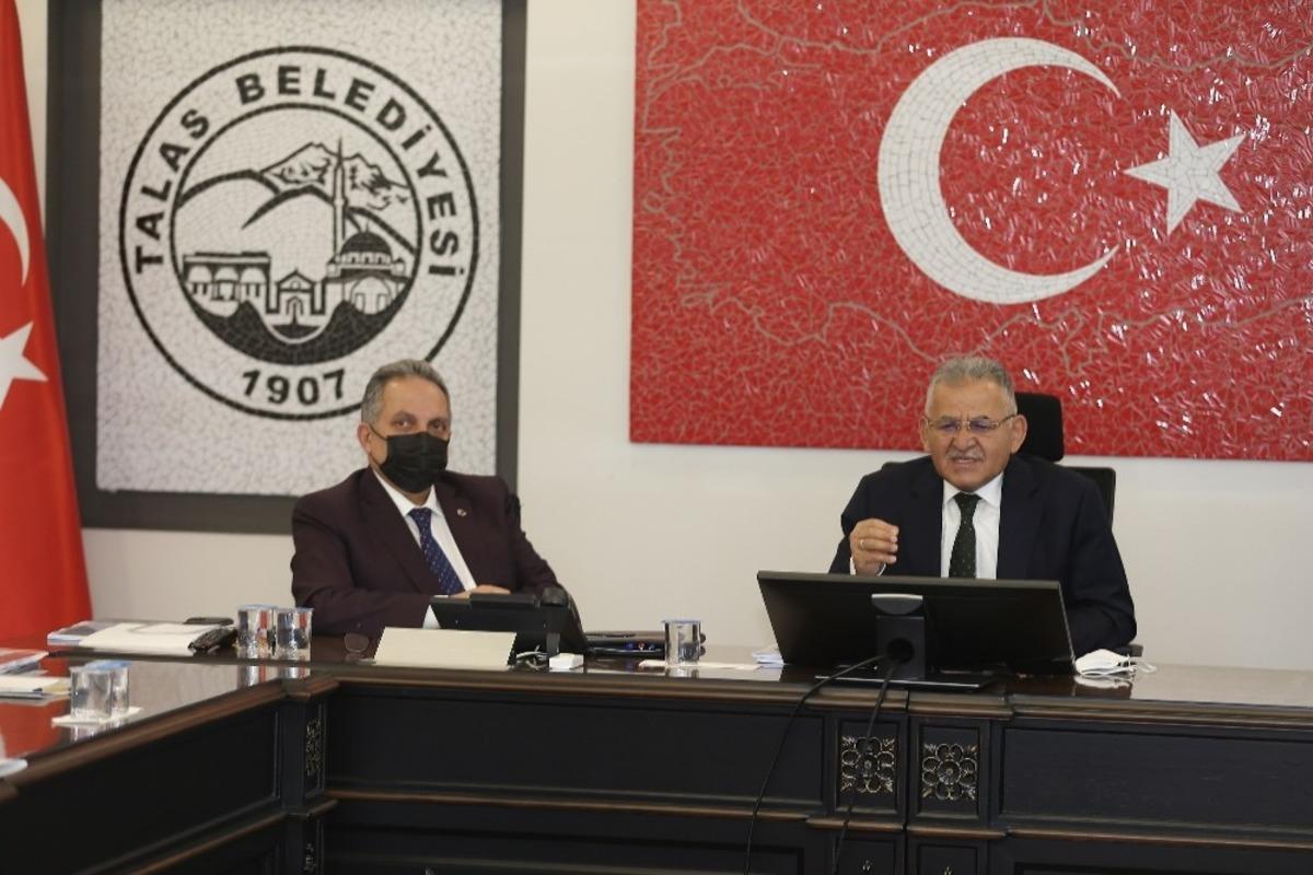 B&uuml;y&uuml;kılı&ccedil;, Talas&rsquo;ta yatırımları masaya yatırdı