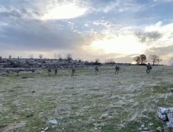 Mardin’de teröristlere ait depo kullanılamaz hale getirildi G2