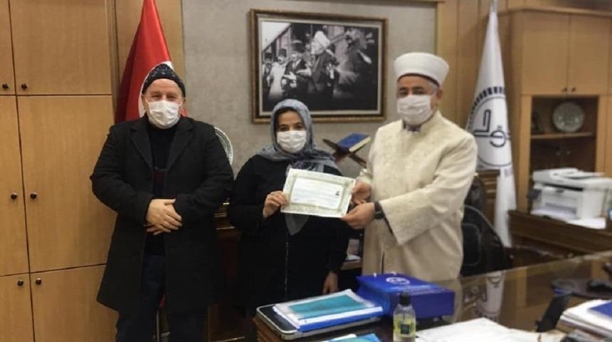 G&uuml;rcistanlı Elza M&uuml;sl&uuml;man oldu