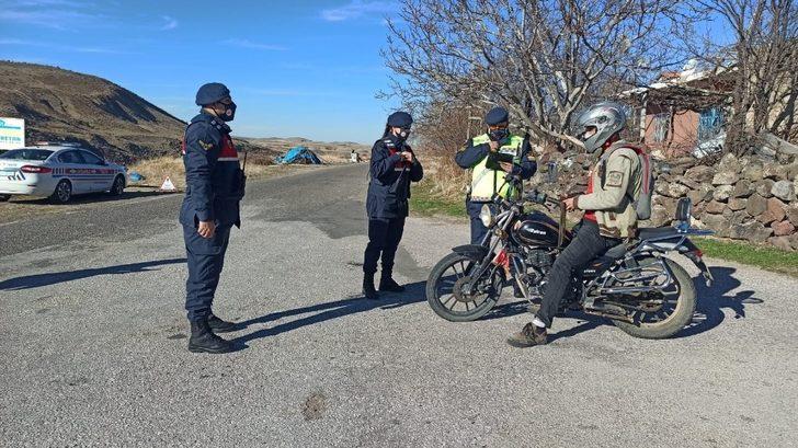 Jandarma ekipleri traktör ve motosiklet denetiminde G2