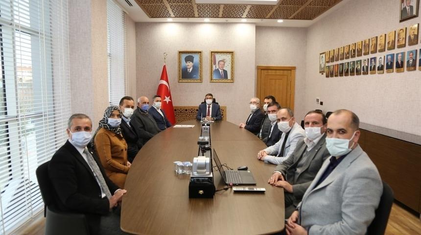 Vali Çelik: "24 saat yanınızda ve emrinizdeyim"