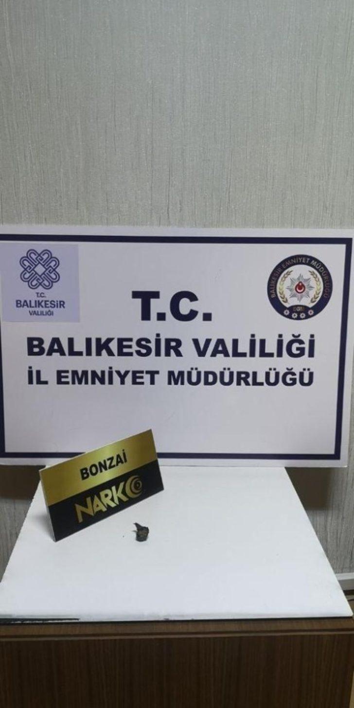Balıkesir’de 8 uyuşturucu şüphelisi yakalandı G5