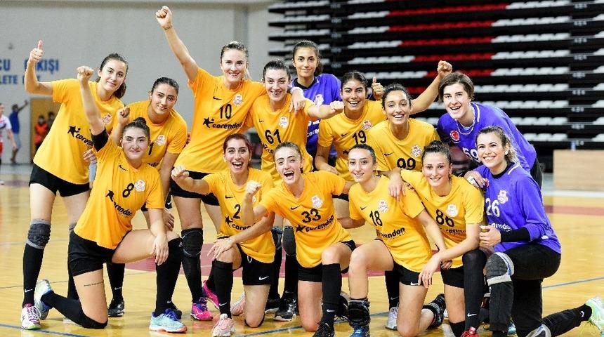 Muratpaşa, kendi evinde galibiyet peşinde