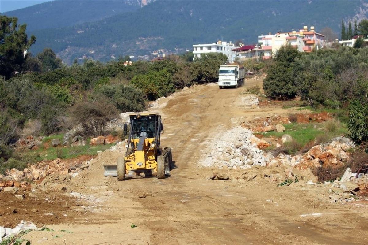 Alanya Belediyesi ALK&Uuml;&rsquo;ye 30 metrelik yeni bağlantı yolu a&ccedil;ıyor