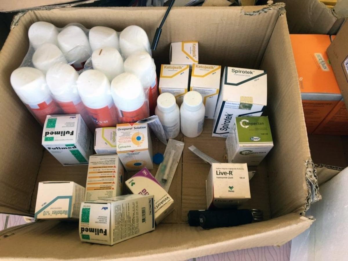 Ka&ccedil;ak veteriner kliniğine baskın