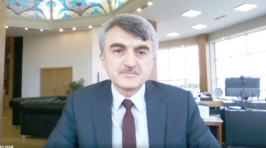 Rekt&ouml;r Uysal:&rdquo; Haksız yere iş yapan eleştirilirse, yaptıkları g&uuml;zel işler g&ouml;r&uuml;lmezse, insanları nasıl motive edeceğiz?&rdquo;