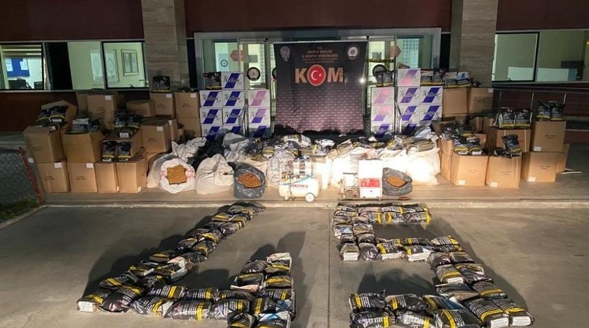 Manisa’da 1 tondan fazla kaçak tütün ele geçirildi