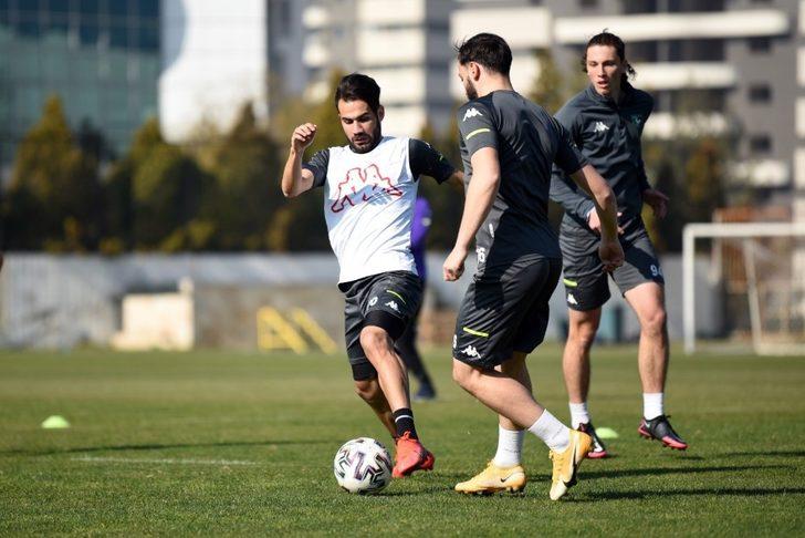 Denizlispor’un 24 haftalık karnesi iç açmadı G4