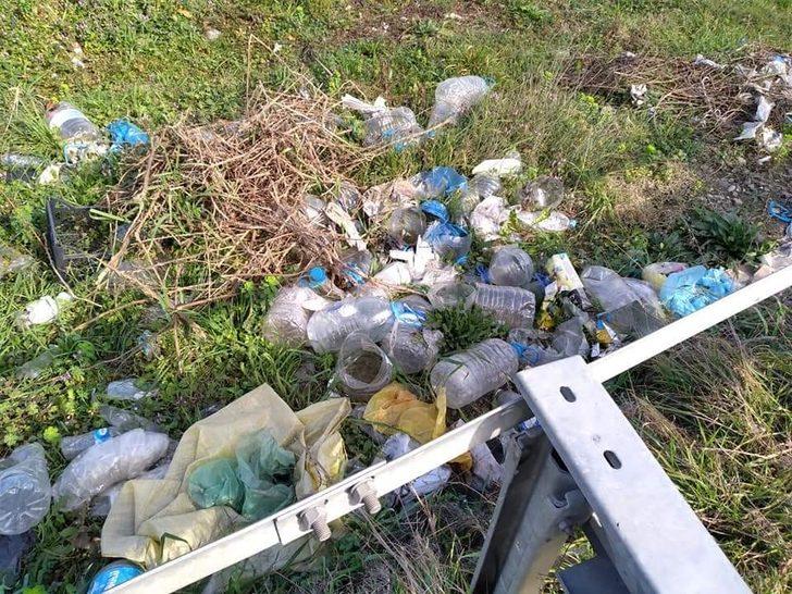 Çeşme başına atılan çöpler köylüyü sitem ettirdi G4