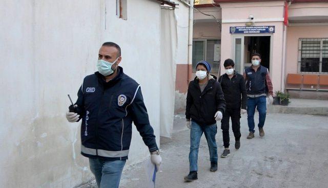 Osmaniye’de çevreye rahatsızlık veren Afgan mülteciler gözaltına alındı 1