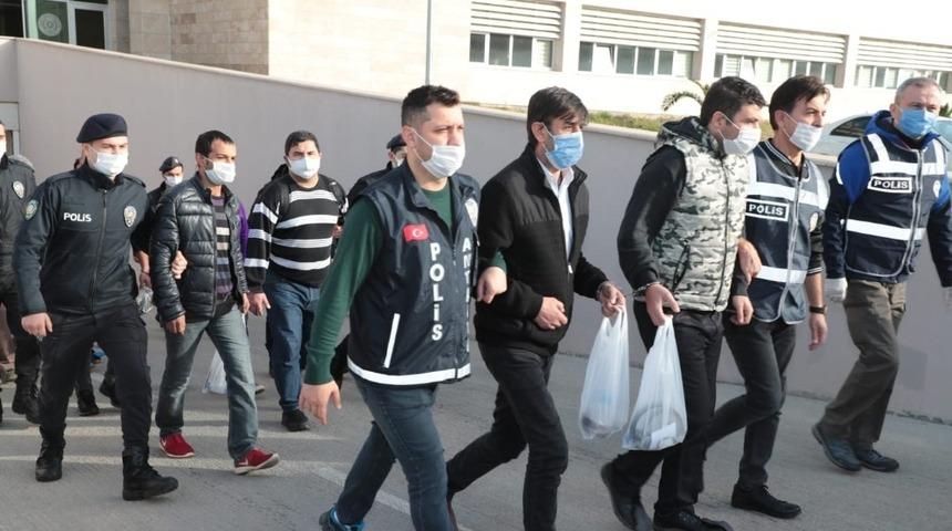Antalya&rsquo;da 48 ekip 119 polisin katılımıyla dev operasyon