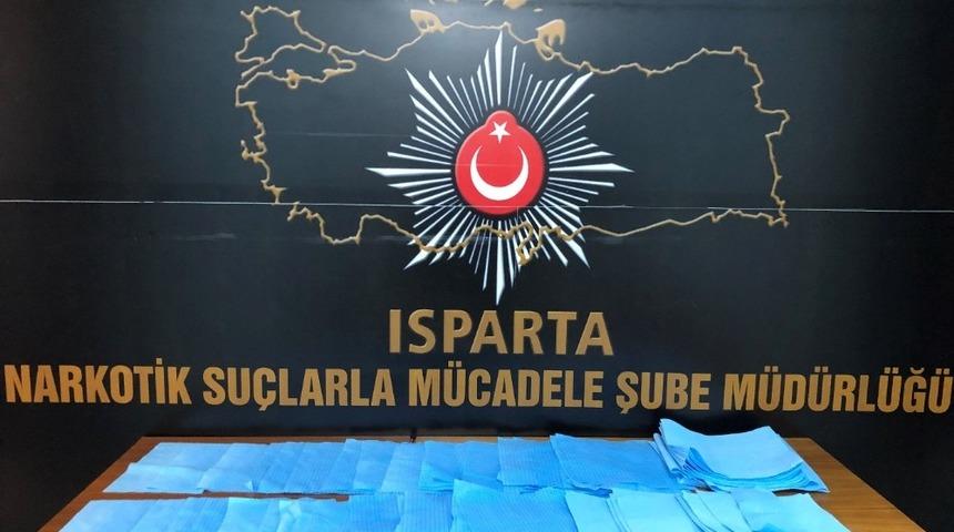 Sırt çantasında 238 bin 140 kullanımlık uyuşturucu madde ele geçirildi