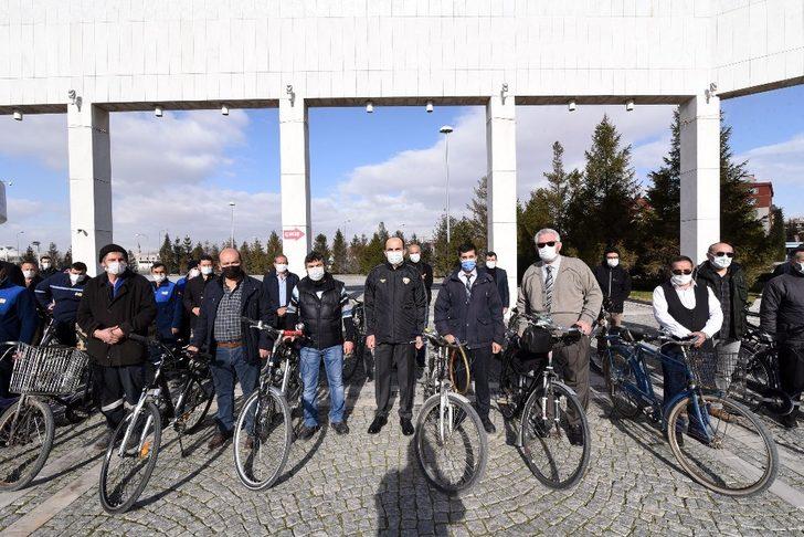 Başkan Altay 12 ay işe bisiklette giden belediye çalışanlarıyla buluştu G1