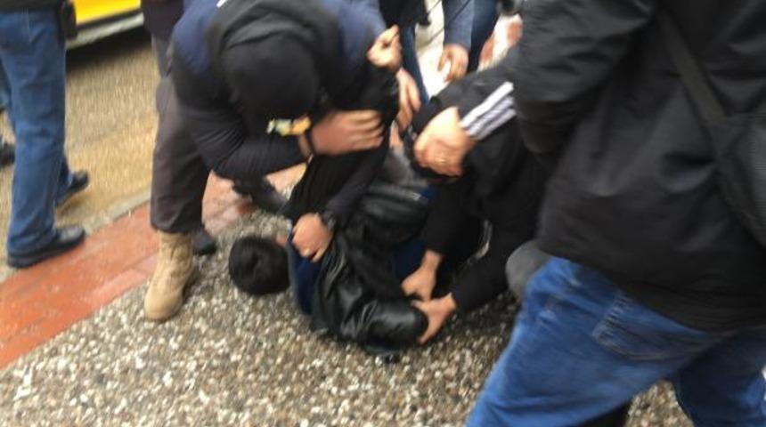 Bursa'da izinsiz Boğaziçi gösterisi: 8 gözaltı