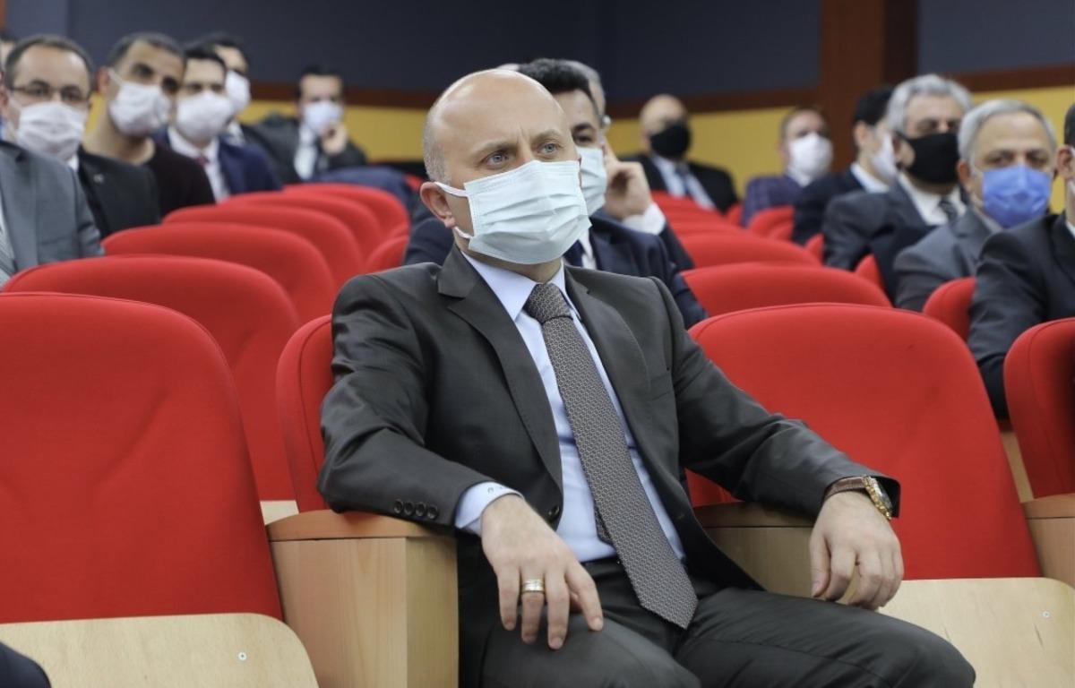 Vali Varol, kurum m&uuml;d&uuml;rleriyle Değerlendirme Toplantısı ger&ccedil;ekleştirdi