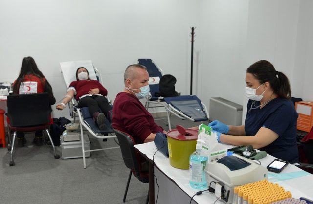 Tepebaşı personelinden kan bağışı