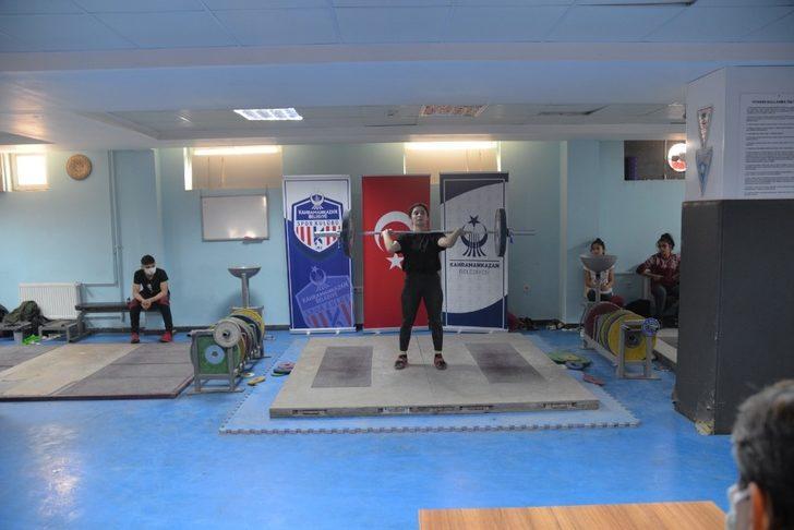 Kahramankazan’da online halter şampiyonası G1