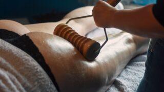 Birçok kadının sorunu olan selülitten masaj yoluyla kurtulmak mümkün mü?