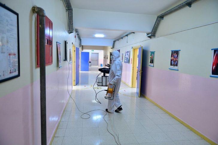Yeşilyurt’ta ki okullar defezenfekte edildi G2