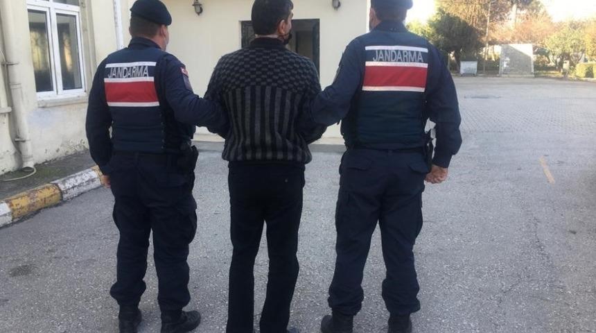 Dolandırıcılık su&ccedil;undan aranan ş&uuml;pheli Mersin&rsquo;de yakalandı