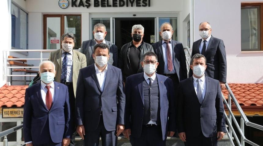 Başkan Ulutaş :" Esnafın taleplerini karşılama gayretindeyiz"