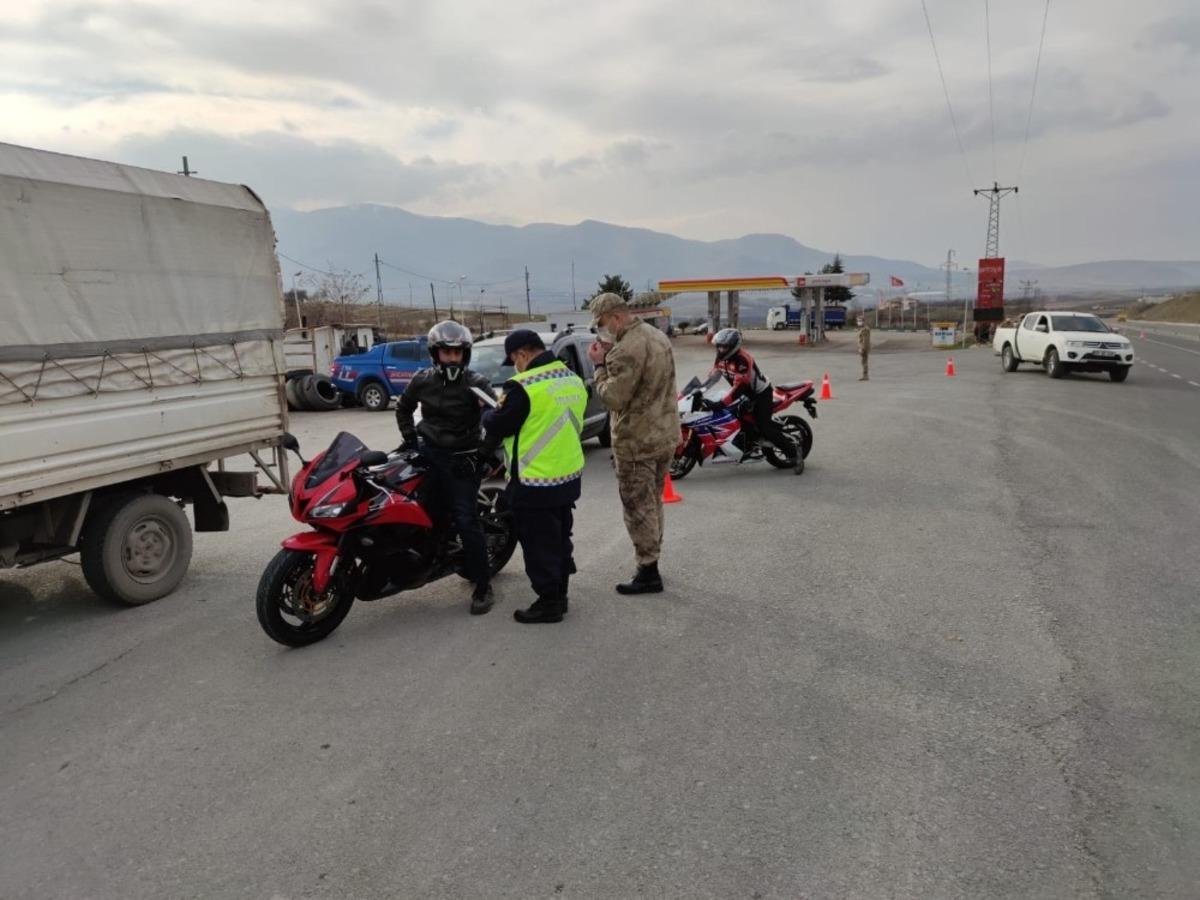 Jandarmadan trafik denetimi