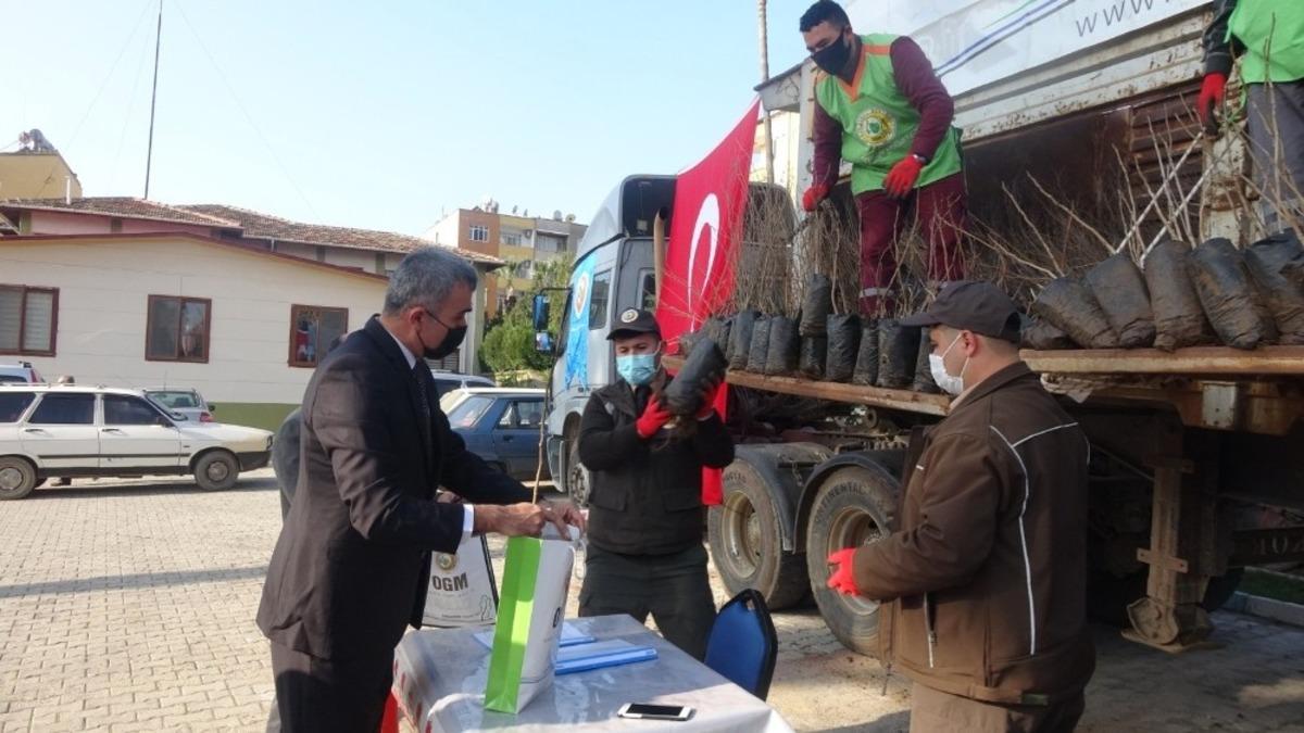 Anamur&rsquo;da &uuml;reticiye fide desteği