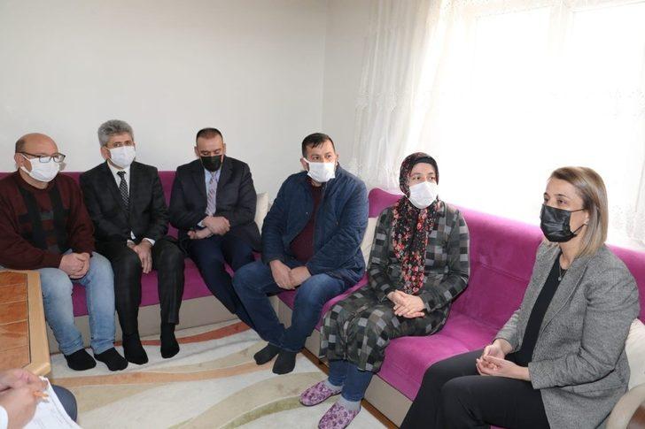 Vali Becel, aile ziyaretlerine devam ediyor G1