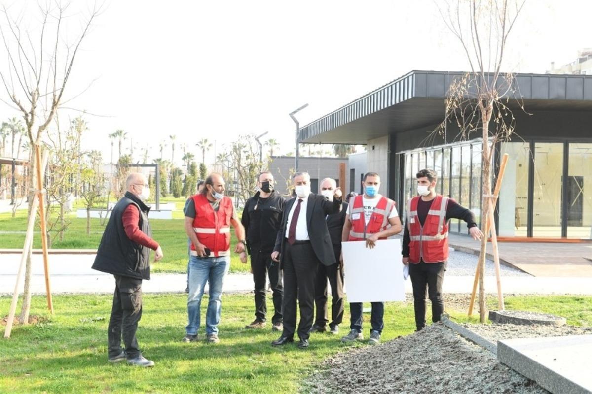 Vali Su, Millet Bah&ccedil;esi &ccedil;alışmalarını inceledi