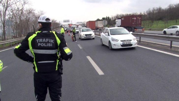 Otoyollardan kış lastiği denetimi G3