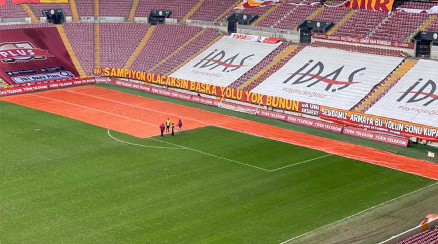 Galatasaray'ın stadında kar önlemleri