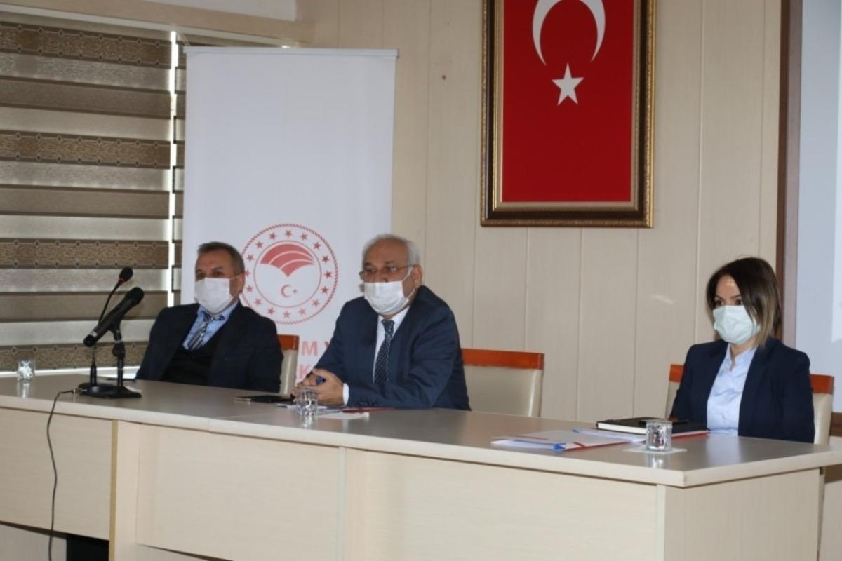 İl M&uuml;d&uuml;r&uuml; Yılmaz, "Tarımda hedeflere y&ouml;nelik &ccedil;alışmalar s&uuml;r&uuml;yor"