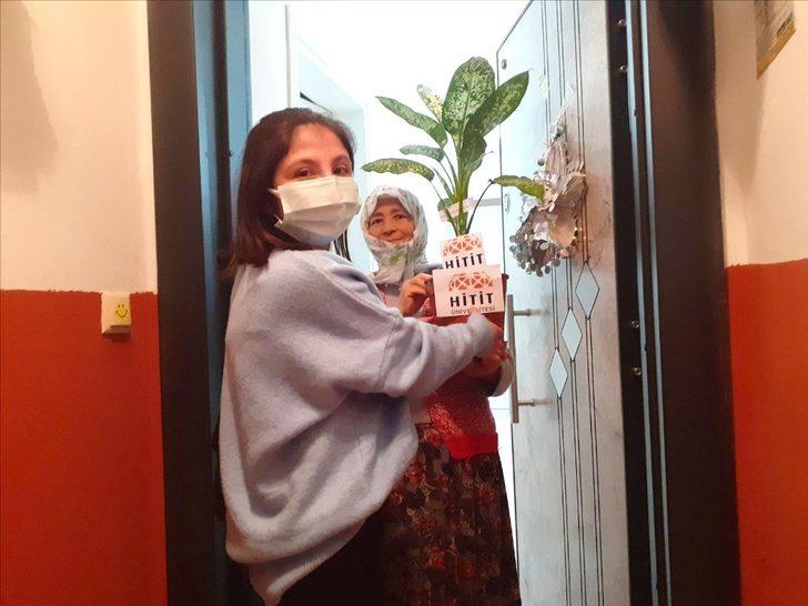 Üniversite öğrencileri pandemi döneminde büyükleri unutmadı G2