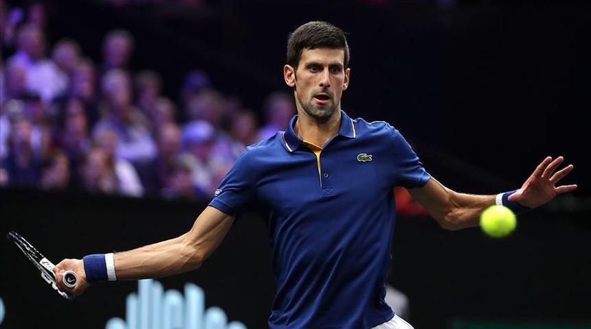 Djokovic ve Thiem, Avustralya Açık'ta 4. turda