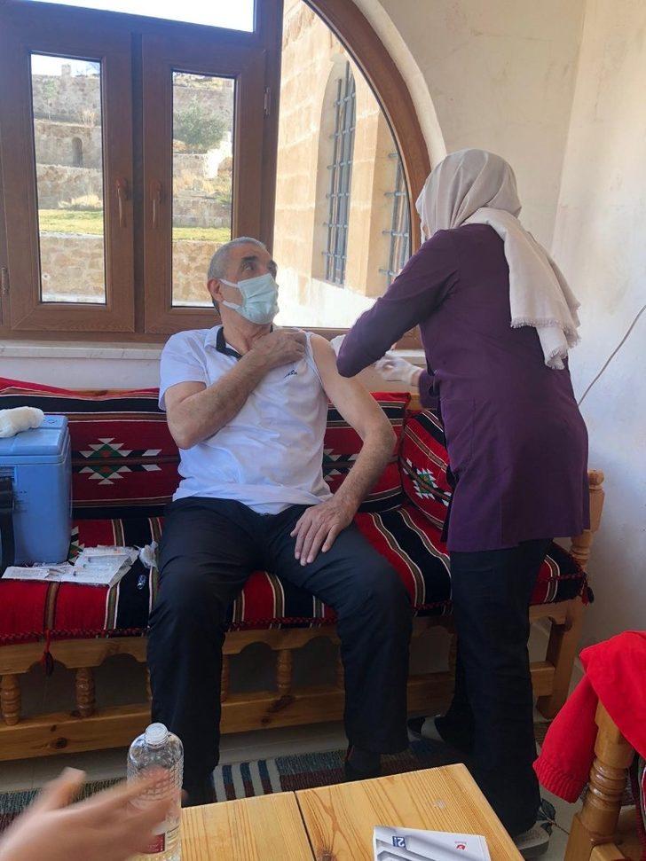 Gercüş’te 65 yaş ve üzerine korona aşısına başlandı G2