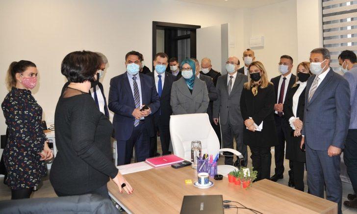 Vali Şıldak ve protokol üyelerinden BAÜN Teknokent’e ziyaret G4